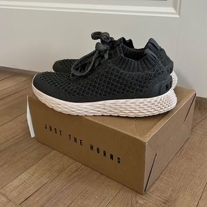 NoBull DARK GREY IVORY KNIT RUNNER (WOMEN'S) Size 8